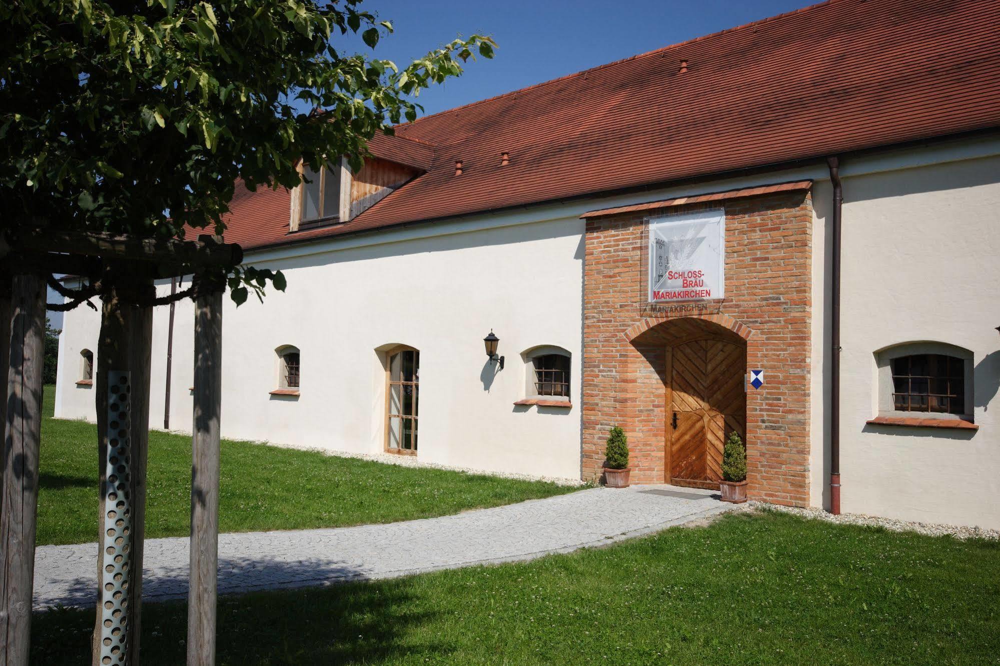Schlossparkhotel Mariakirchen Arnstorf エクステリア 写真